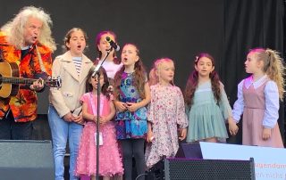 Konzert des Künstlers Heaven auf dem Weltkindertag 2024