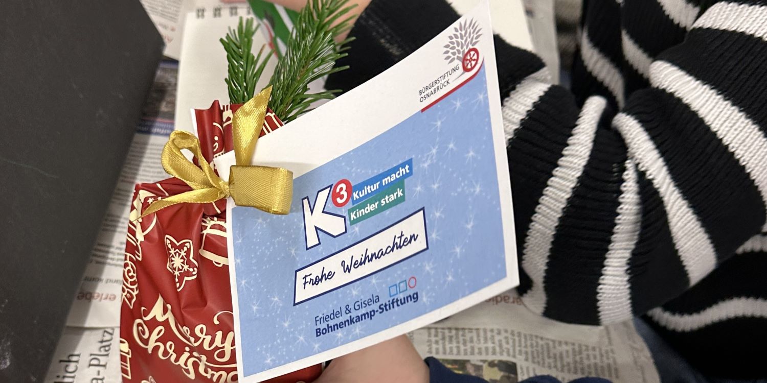 K 3 Weihnachtsaktion Geschenktüte für die Kinder und Jugendlichen